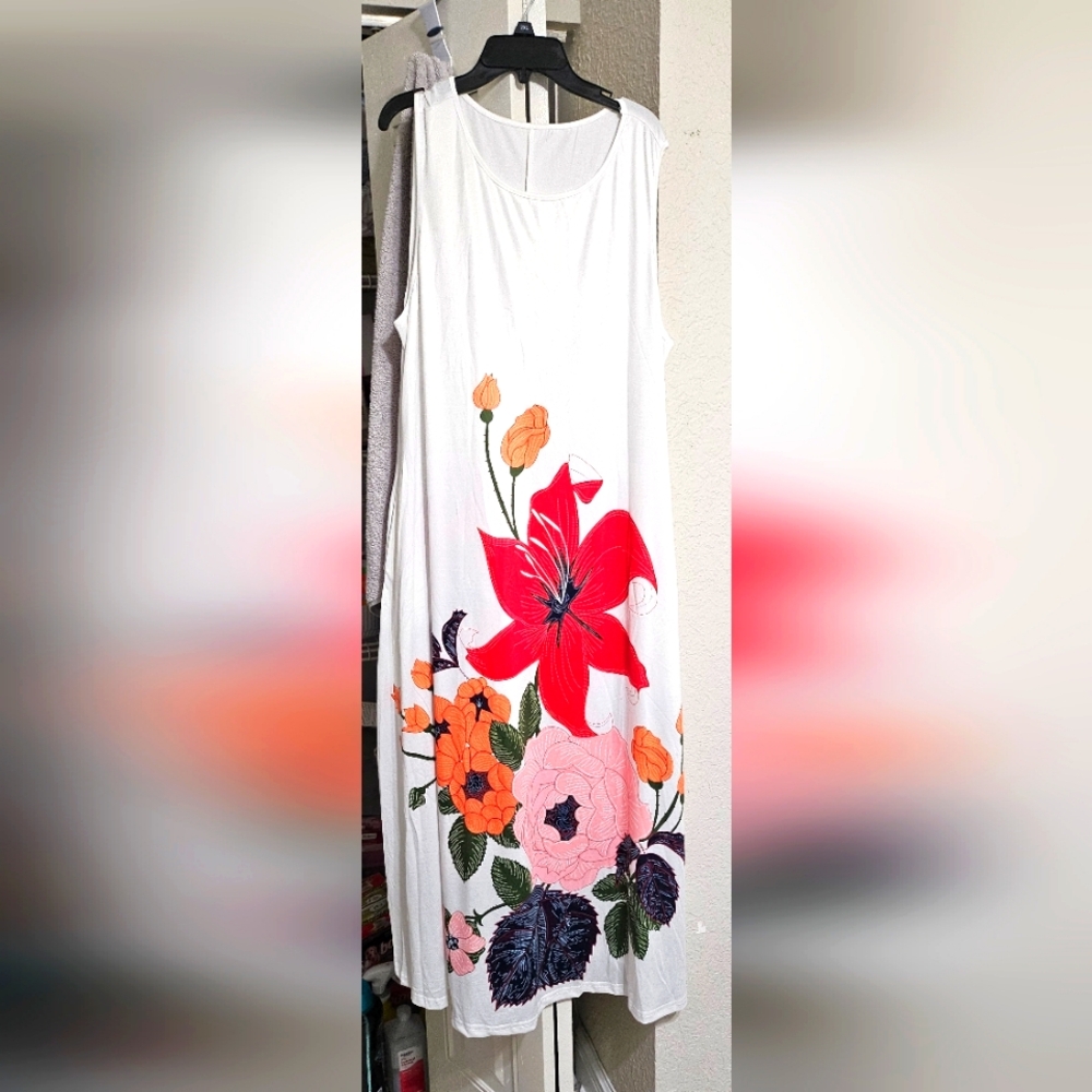 Plus Size Floral Pattern Dress With Hidden Pockets
